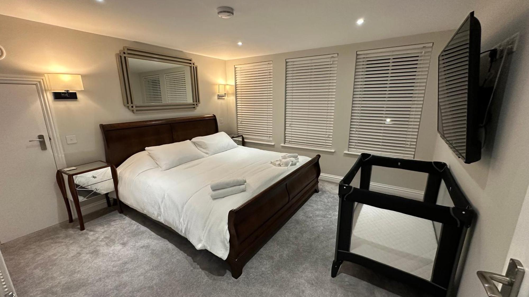 Harper Luxe Serviced Apartments Dunstable Exterior foto