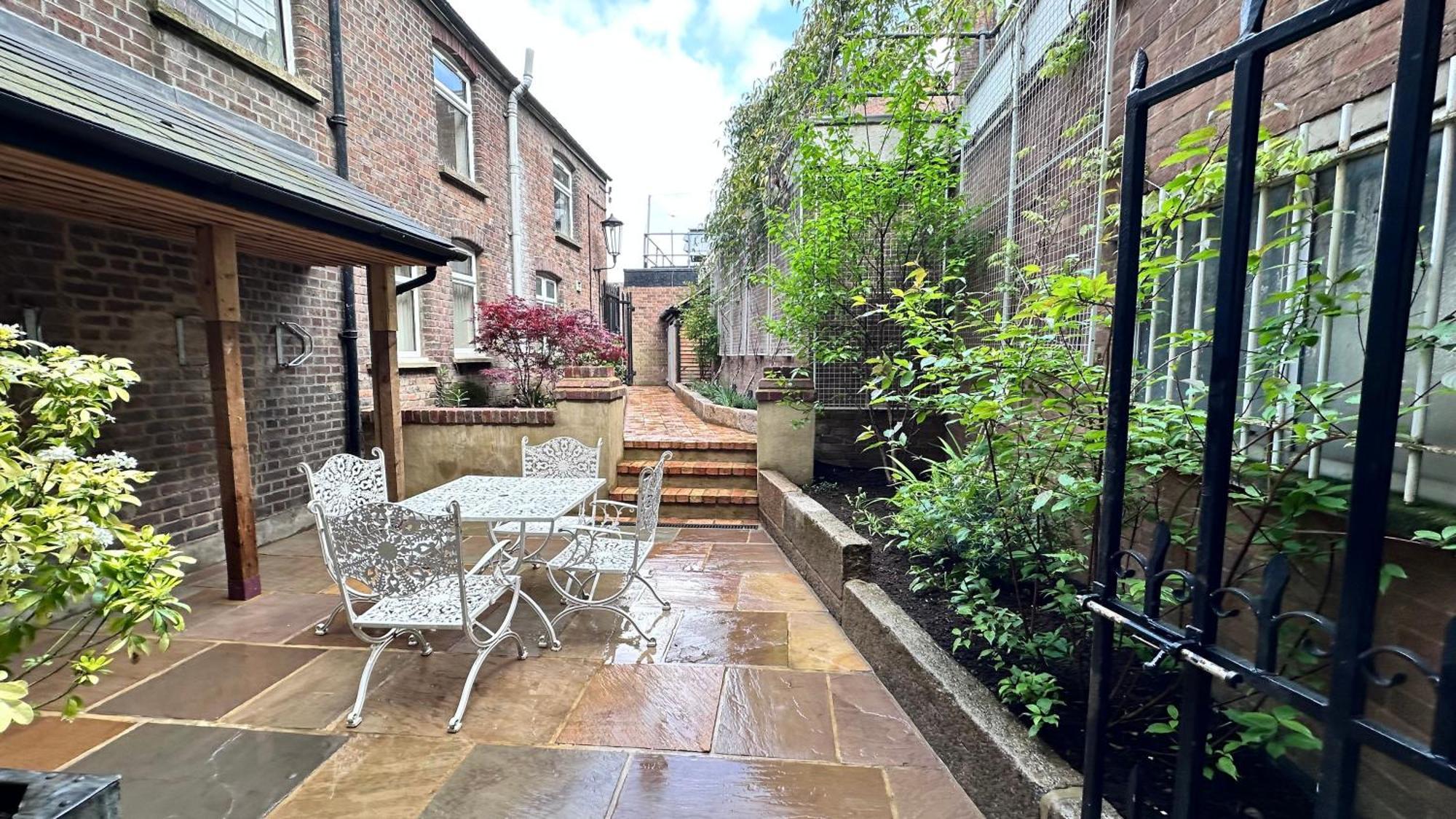 Harper Luxe Serviced Apartments Dunstable Exterior foto